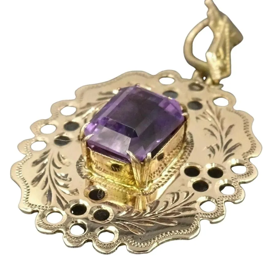 9ct Yellow Gold Amethyst Engraved Pendant