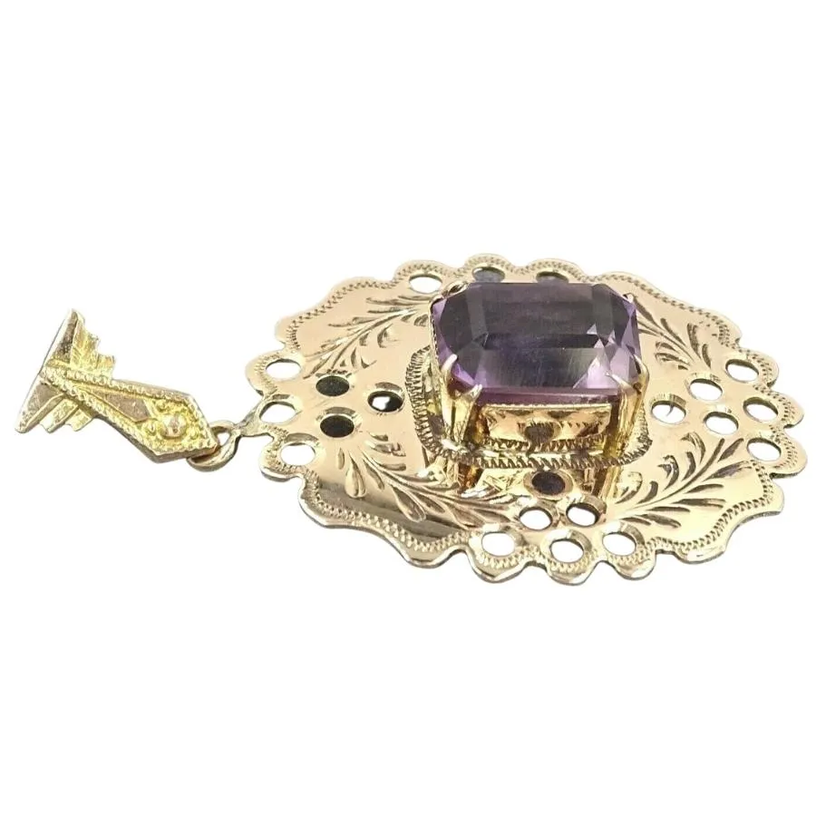 9ct Yellow Gold Amethyst Engraved Pendant