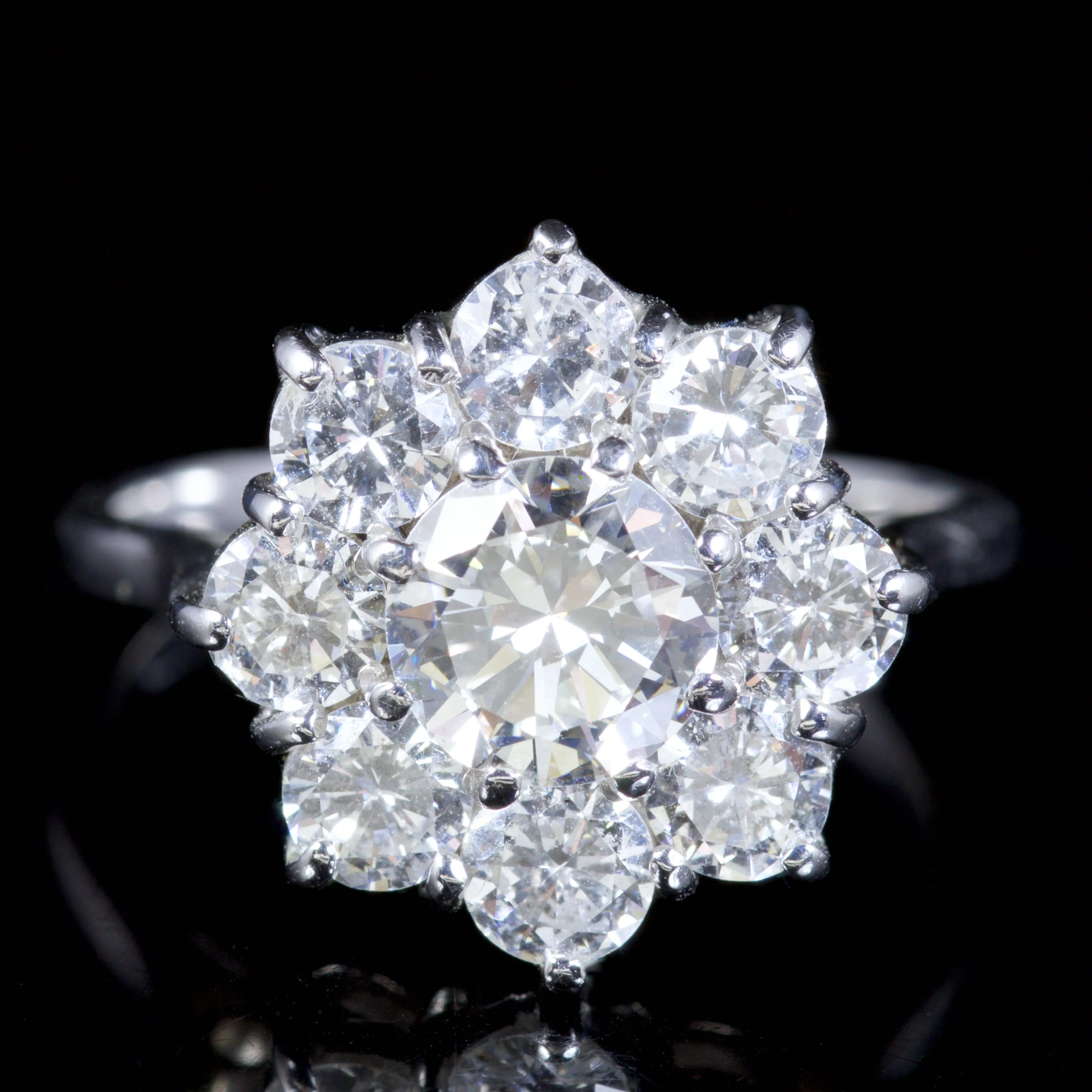 Antique Edwardian 2Ct Diamond Cluster Ring Engagement Ring 18Ct Circa 1915