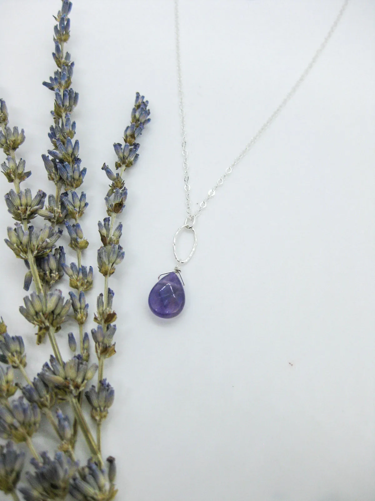 Chrysanthe: Amethyst Necklace - n501