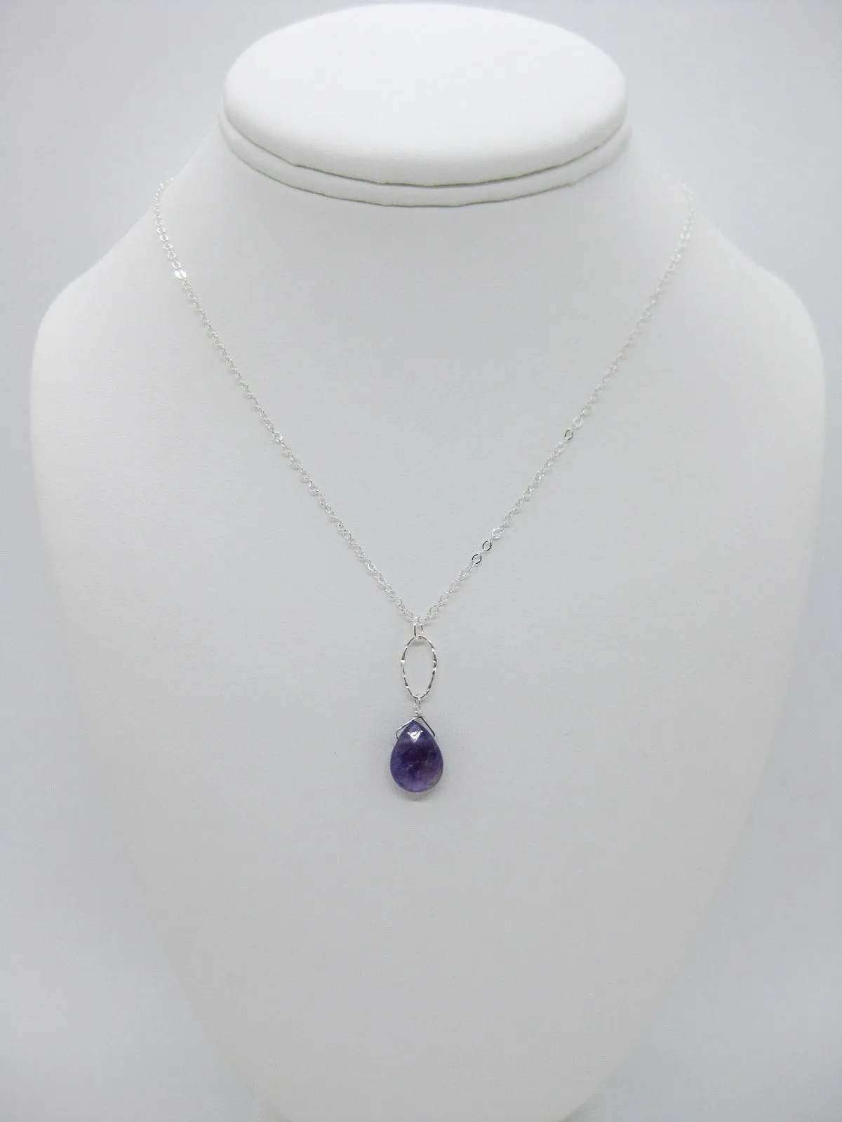 Chrysanthe: Amethyst Necklace - n501