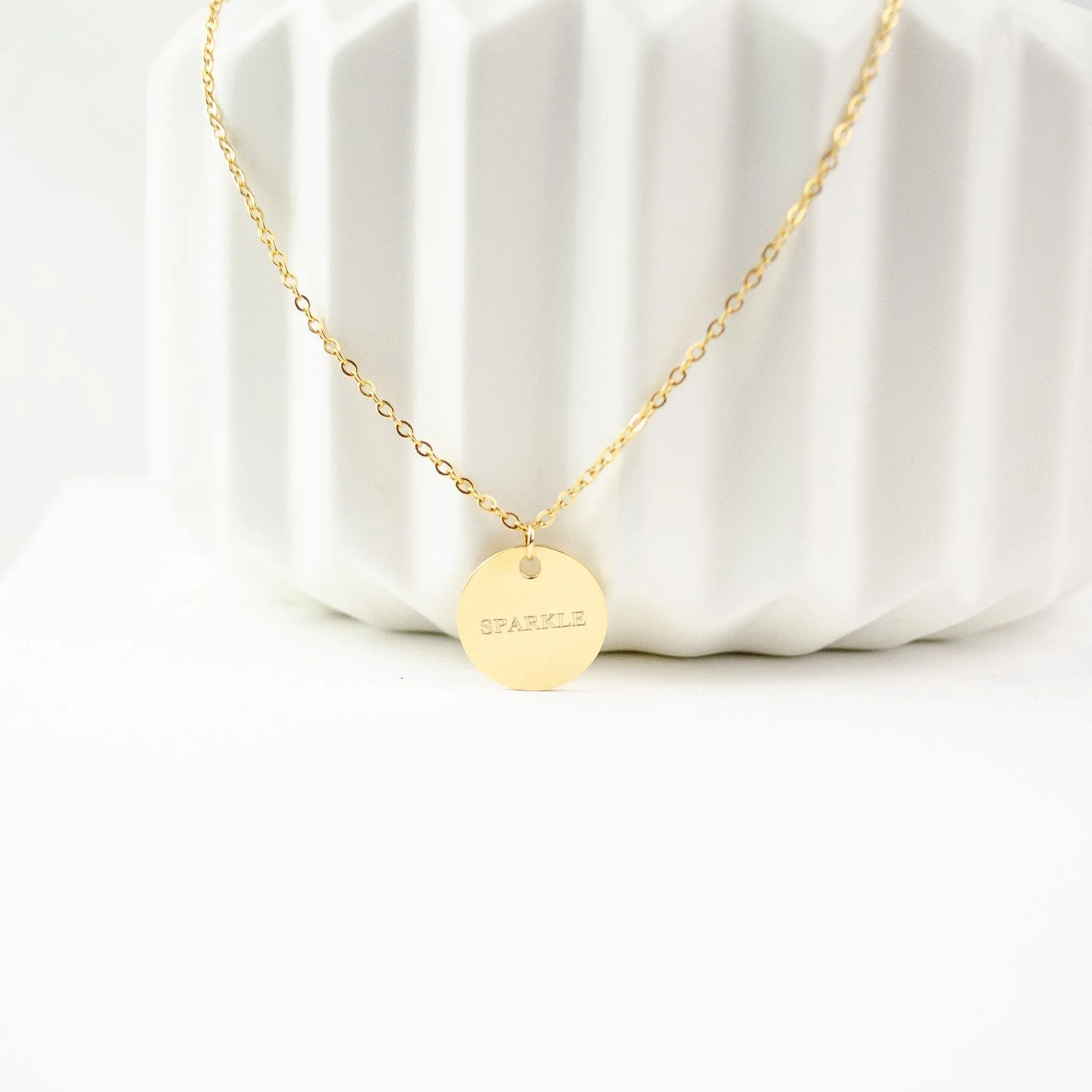 Circle Necklace Gold