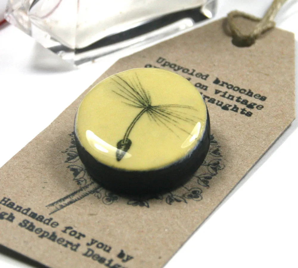 Cottage Garden Draughts Piece Brooch -  Dandelion