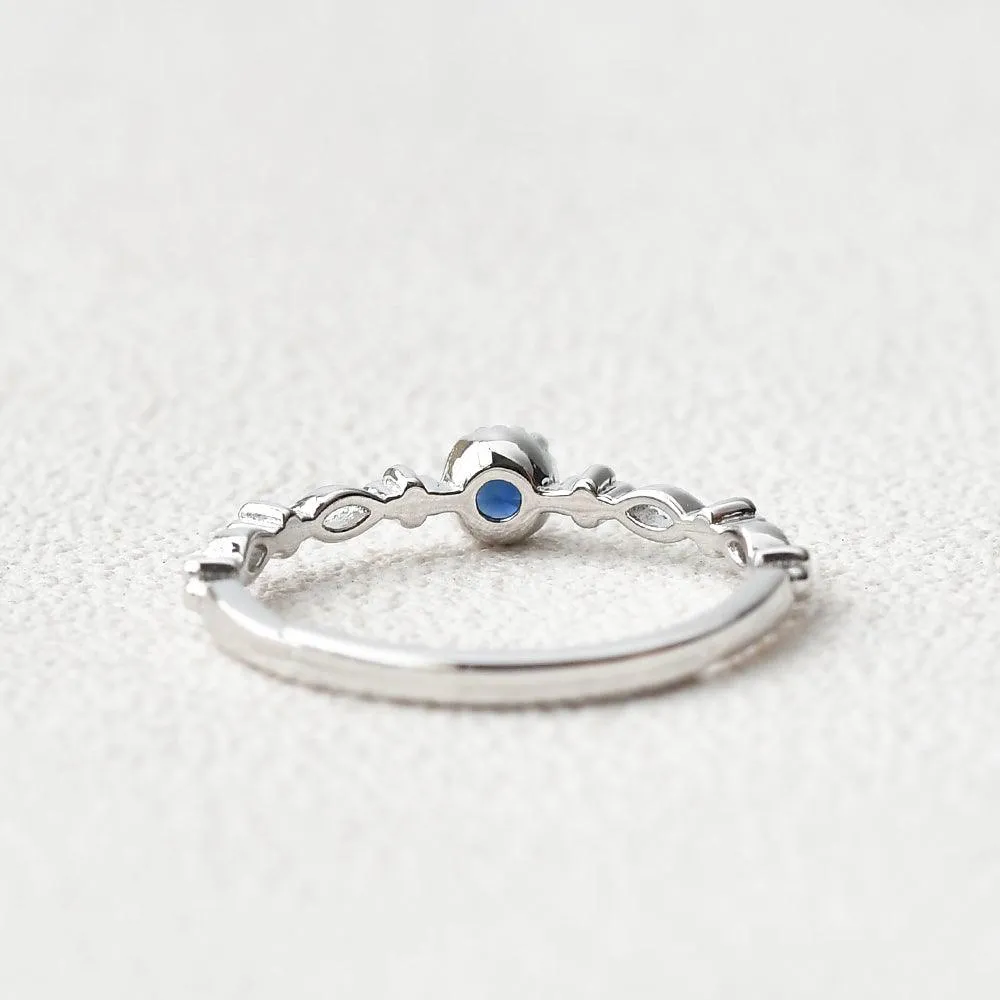 Lab Sapphire Round Cut White Gold Ring