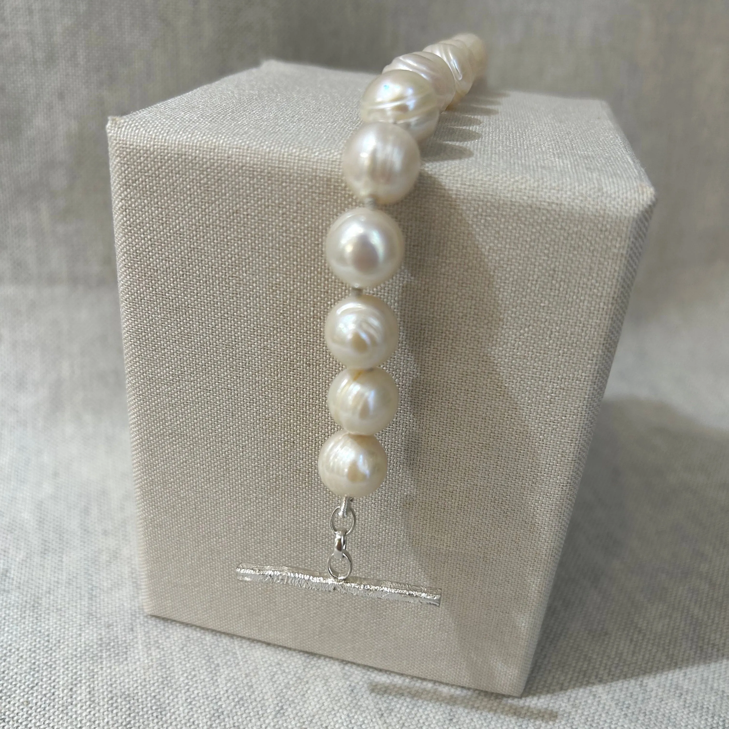 Pearl & Silver Bracelet