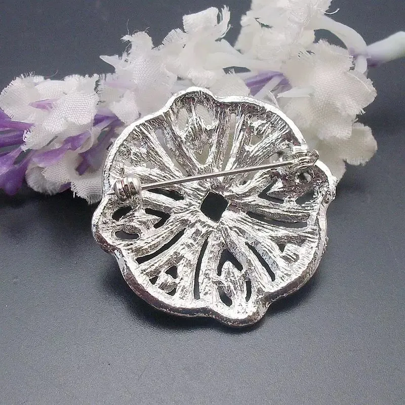 Silver Rhinestone Brooch - Style 16