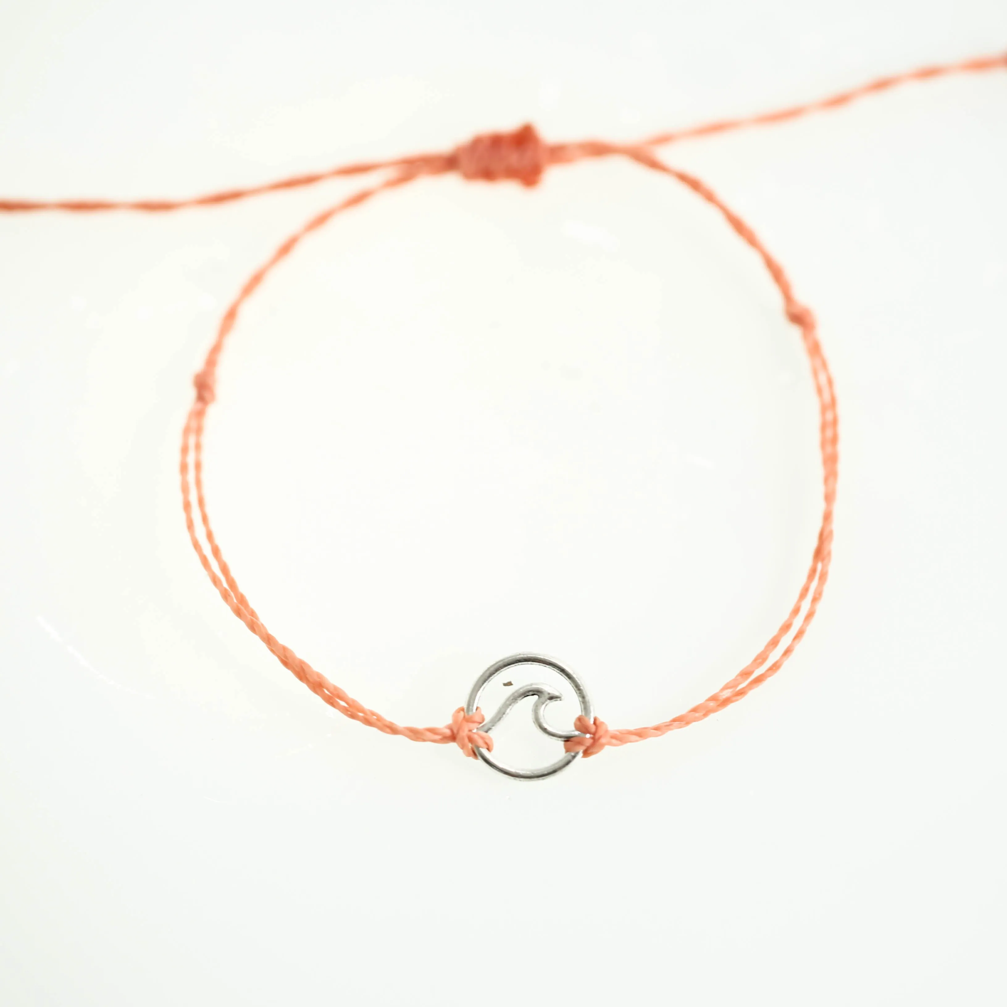 WAVE DISC FRIENDSHIP BRACELET