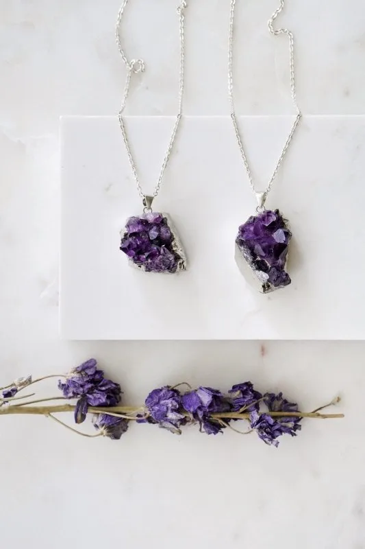 Xander Kostroma - Long Length 925 Sterling Silver Raw Amethyst Cluster Necklace for Women - 68cm Chain - Enhances Tranquillity and Balance - Handcrafted Unique Jewelry - Perfect Gift for Elegance and Stress Relief